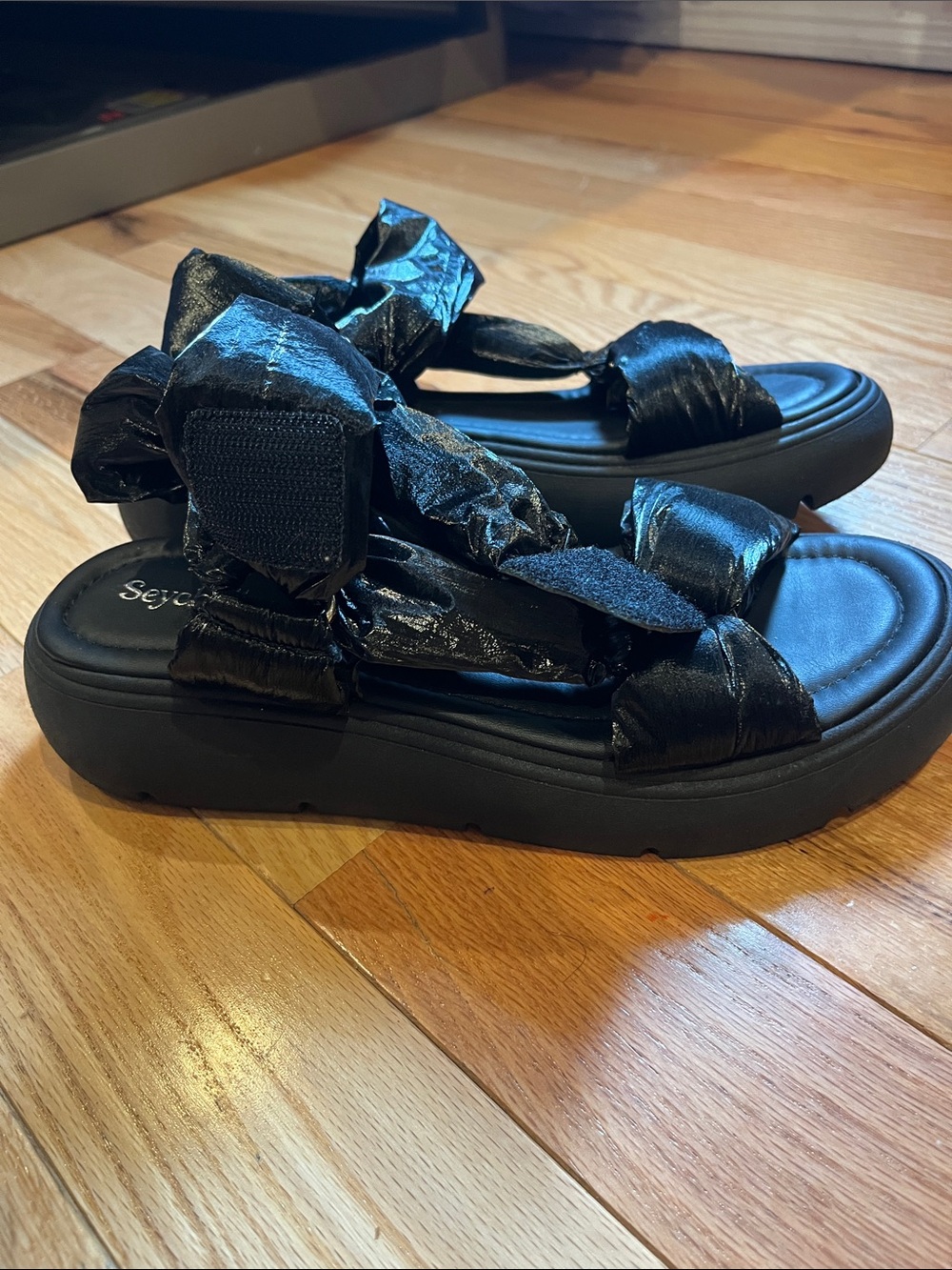 Seychelles Black Knotted Platform Sandals - Picture 2 of 4